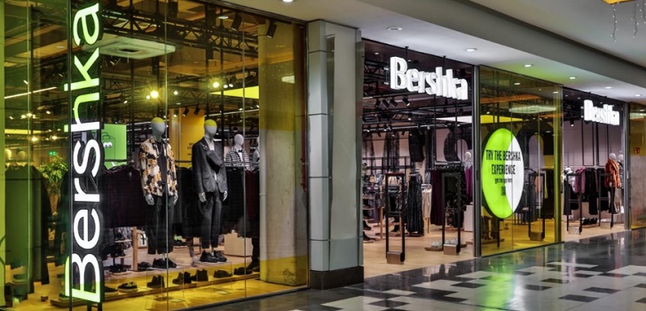 Bershka se suma a la digitalización y abre en Italia su primera tienda ‘techie’