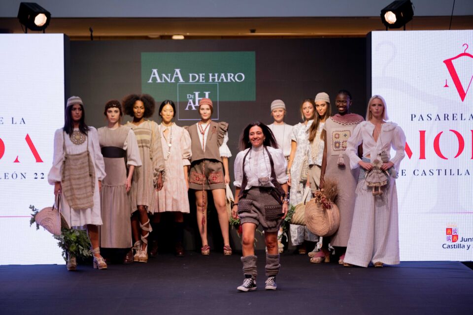 Ana de Haro, la ‘start up’ que vuelve a llenar el armario de clásicos