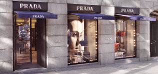 Prada ‘arma’ su equipo en España: ficha en Loewe nueva directora de retail