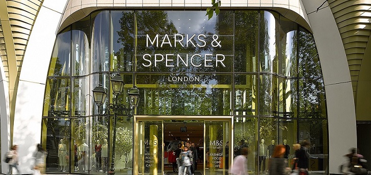 Tienda de Marks&Spencer. Marks&Spencer sale del Ftse 100 tras hundir sus acciones un 40% este año