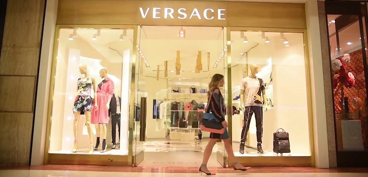 emergencia cliente Sangrar De Versace a Chanel: el lujo en Brasil contiene el aliento ante la era  Bolsonaro | Modaes
