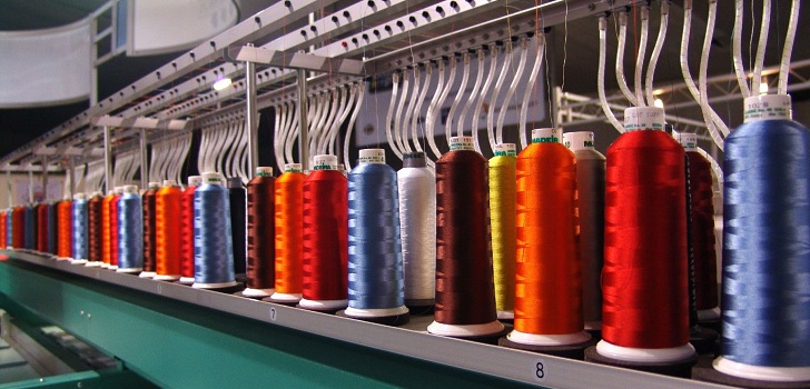 La producción textil modera su caída con un descenso del 9,9% en junio