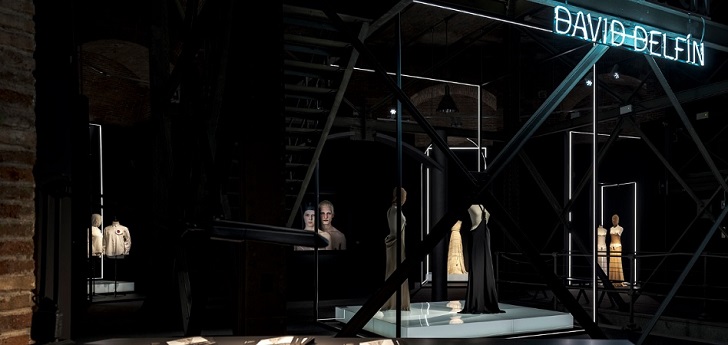 David Delf&iacute;n expone en Youtube