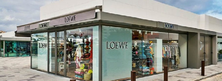 Loewe vuelve a por el ‘sol y playa’: abre en verano en Ibiza y Saint Tropez