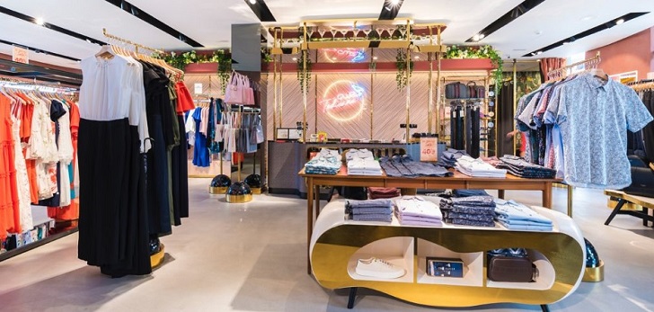 Sycamore vuelve a intentarlo en moda y tantea la compra de Ted Baker 