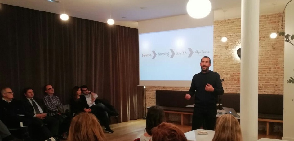 Luis Monserrate durante la última sesión de los Jueves del Negocio de la Moda. Luis Monserrate (Alibaba): “El dato marca el camino, pero no lo determina”