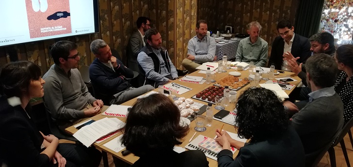 Mesa redonda en la presentación del Dossier Modaes.es sobre moda deportiva Nuevos nichos, tiendas y canales, el deporte recoloca al consumidor en el centro