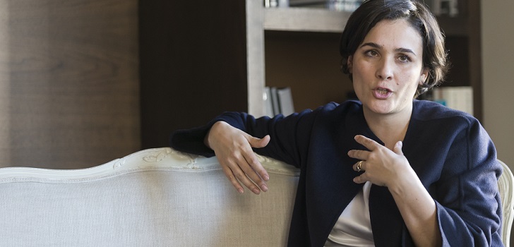 Adriana Domínguez en la tienda de Adolfo Domínguez de la calle Serrano de Madrid. Adriana Domínguez: “Para resurgir, a veces hace falta hundirse”