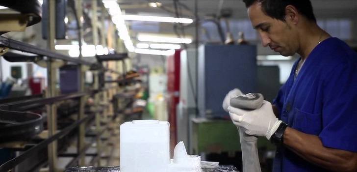 Fábrica de Calzado de Cuple en España. El convenio del calzado avanza: la patronal mueve ficha con un alza salarial del 4,5% en tres años