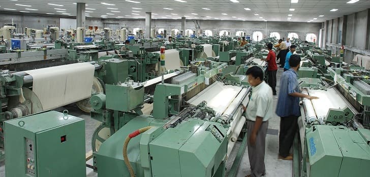 El gobierno indio estudia subir el salario mínimo ante el recelo de la industria del textil