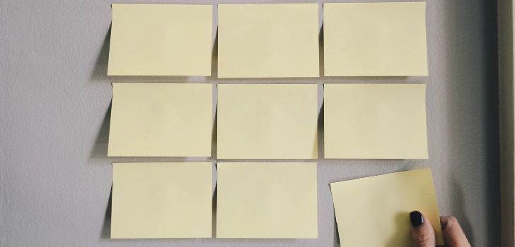Post its pegados en una pared Mi ‘to do list’