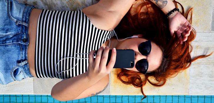 Menos rebeldes y m&aacute;s tecnol&oacute;gicos: radiograf&iacute;a de la generaci&oacute;n Z en Chile