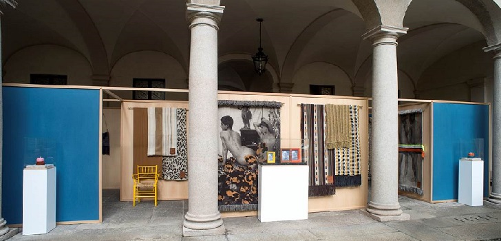 Loewe &lsquo;se decora&rsquo; a mano, con gracia y multiculturalidad