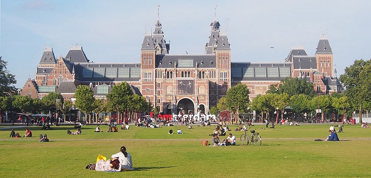 Amsterdam profesionaliza su pasarela tras cambiar de dueño y primer directivo 