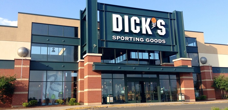 Dick’s Sporting Goods cierra a la baja: encoge sus ganancias un 11,5% y cae su facturación un 6,4%