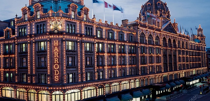 Establecimiento de Harrods en Londres. Harrods apuesta por el online: se alía con Farfetch para impulsar su ecommerce