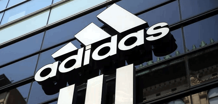 temerario Ser amado Interacción Adidas esprinta en Estados Unidos y abre su mayor tienda del mundo en Nueva  York | Modaes