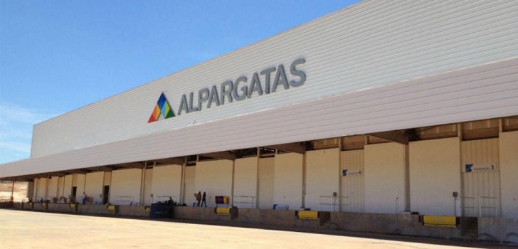 Alpargatas, punto final en Argentina: vende su negocio textil en el país por 14 millones 