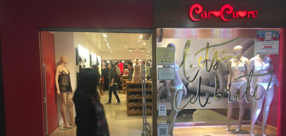 Tienda de Caro Cuore en el centro comercial Alto Palermo, Buenos Aires, Argentina Rapsodia toma impulso con L Catterton: 140 millones en 2018 y entrada en Perú y Ecuador