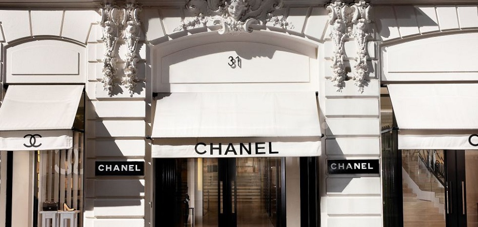 Chanel, a por más proveedores: entra en el capital de tres fabricantes