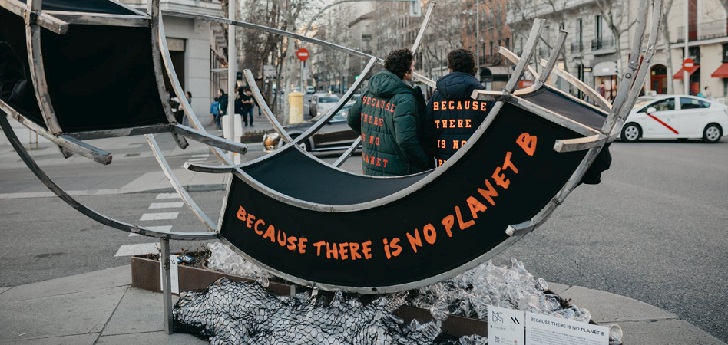 Intervención artística de Ecoalf en Madrid Ecoalf, más madera para la sostenibilidad: ronda de 4,5 millones para seguir creciendo