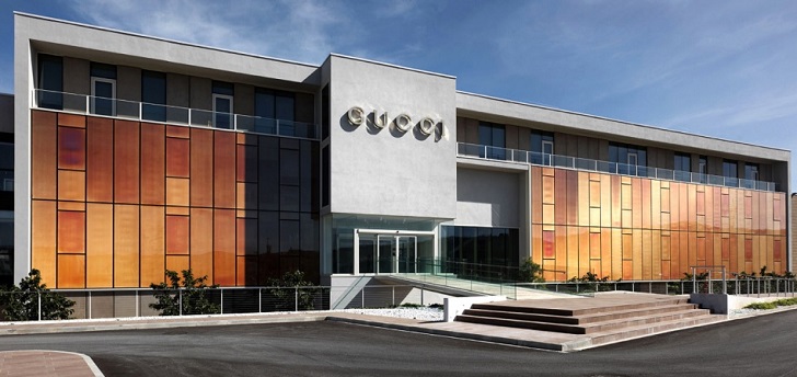 Gucci refuerza su producción en proximidad y abre un ‘hub’ industrial para calzado y piel en Florencia