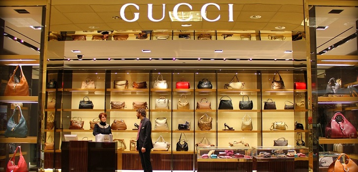 Tienda de Gucci dentro de un gran almacén de Neiman Marcus Kering saca pecho en los nueve primeros meses: crece un 26,4% y supera los 11.000 millones