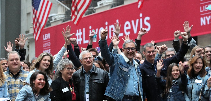 Regreso de Levi Strauss a la bolsa de Nueva York. Levi Strauss se dispara un 32% en su regreso al parqué
