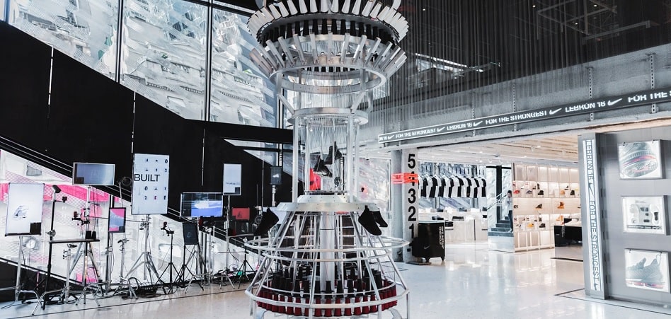 Tienda de Nike en Nueva York “Buenos días Sr. Cliente”: la interacción digital en el espacio físico