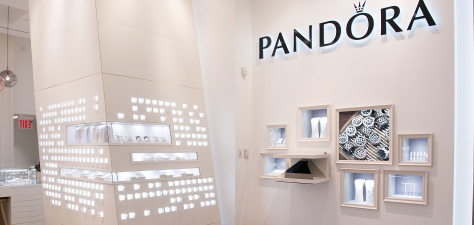 Pandora abre sus primeras tiendas propias en Colombia y Perú