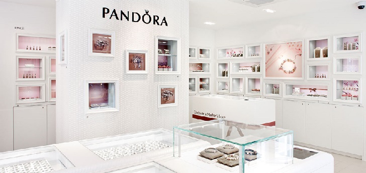 Pandora hunde un 62% su beneficio y reduce sus ventas un 7% hasta septiembre
