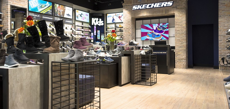 Skechers pisa el asfalto: abre su primera tienda a pie de calle en Barcelona