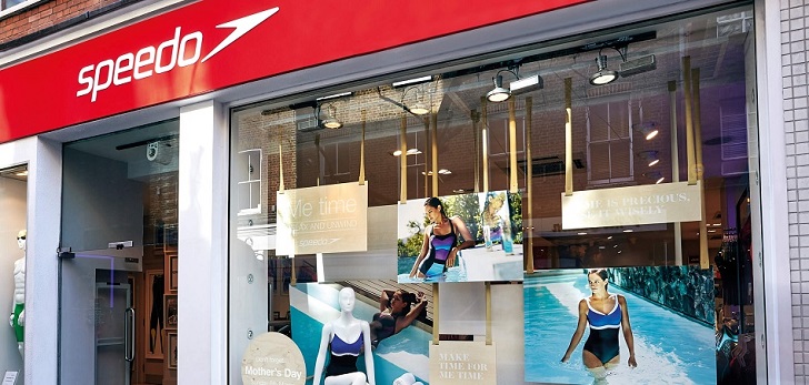 Imagen exterior de una tienda Speedo en Estados Unidos. PVH vende el negocio de Speedo en Estados Unidos y ajusta sus previsiones para 2019