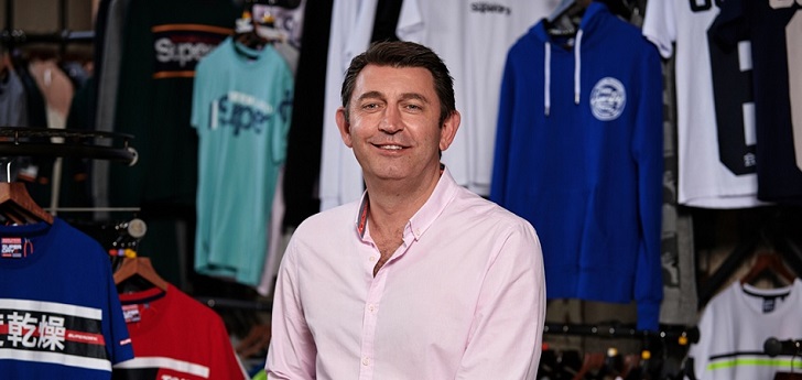 Nick Gresham, nuevo director financiero permanente de Superdry Superdry recompone su cúpula: nombra director financiero tras entrar en pérdidas