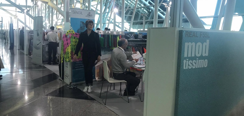 La feria Modtissimo en la terminal del aeropuerto de Oporto. Portugal, entre la debilidad de las ventas del retail y la esperanza de ‘rascar’ compras a China