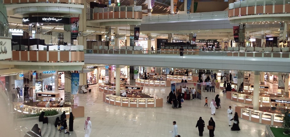 Alhokair, menos tiendas y nuevas marcas para seguir reinando en Oriente Próximo
