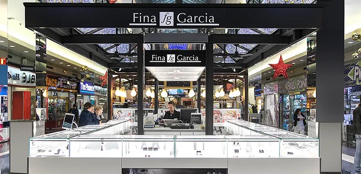 La joyería Fina García aprovecha la desocupación en el retail y abre en Las Ramblas