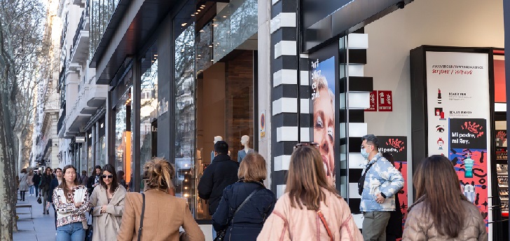 Calle de Madrid La incertidumbre impacta en Madrid: el clima preconfinamiento hunde tráfico y ventas