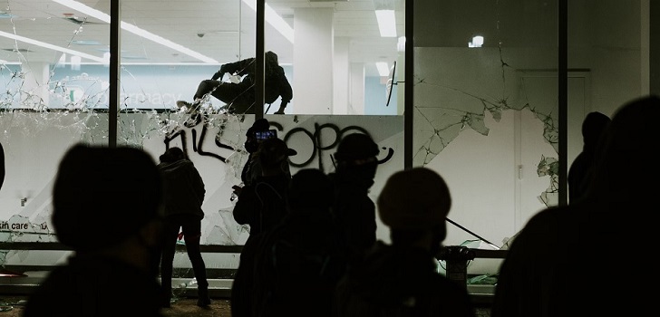 Disturbio Moody’s rebaja la previsión de crecimiento global por la guerra y las restricciones en China