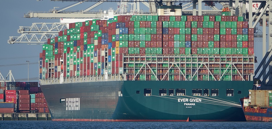 La flota mundial de embarcaciones de transporte tiene una capacidad de carga de 2.000 millones de toneladas de peso muerto.