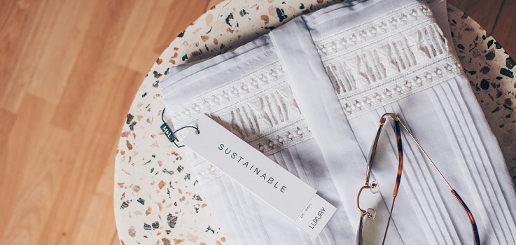 Ropa sostenible. Impacto económico, social y medioambiental: las tres caras de la sostenibilidad en moda