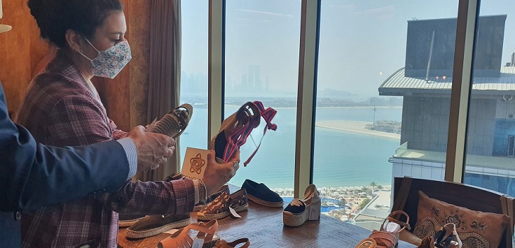 Puesto de calzado en ExpoDubai