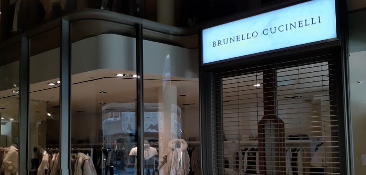 Brunello Cucinelli reduce ingresos un 10% y entra en pérdidas en 2020 