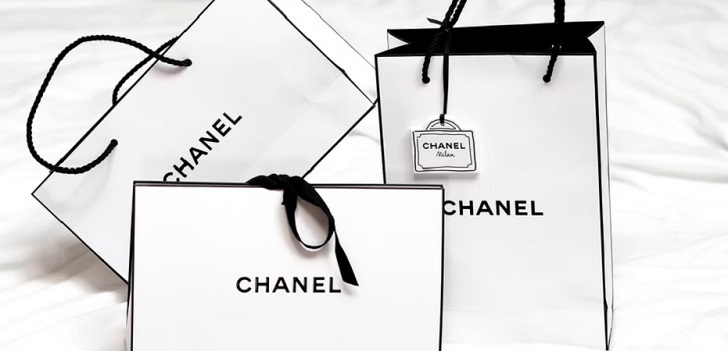 Chanel vuelve a incrementar sus precios por quinta vez en un año 