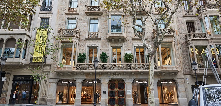 Los reyes arrasan en España: Inditex, Primark y H&M rozan el 40% de las ventas