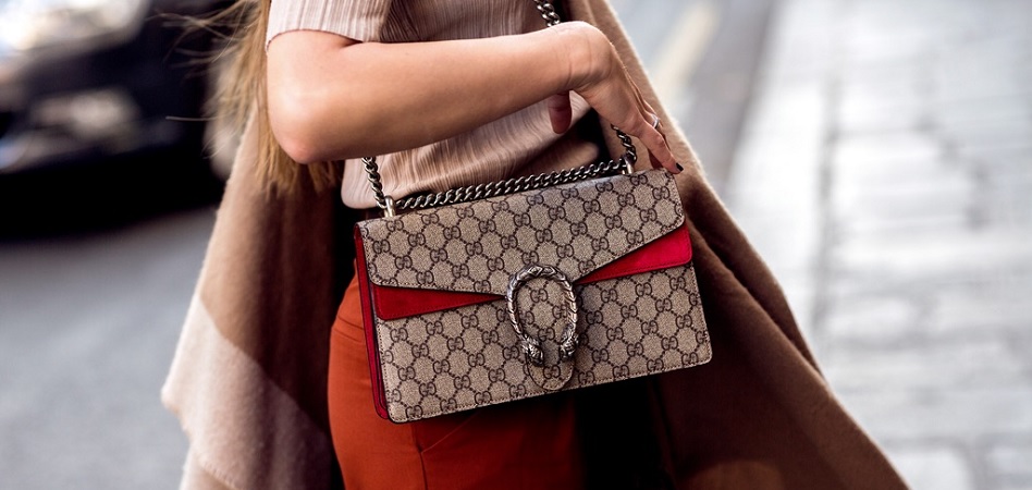 Gucci sigue a Chanel y Louis Vuitton: sube un 9% el precio de sus bolsos