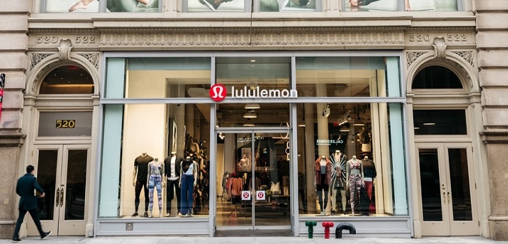Lululemon crece un 32% y mejora previsiones en el primer trimestre