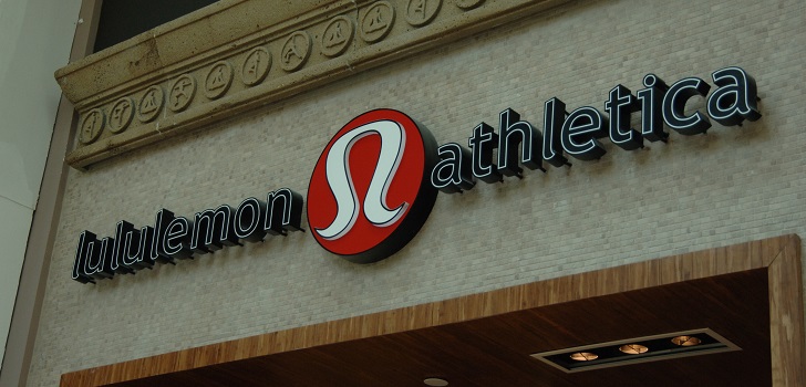 Lululemon aprovecha la reapertura: dispara ventas un 57% en el primer trimestre respecto a niveles precrisis