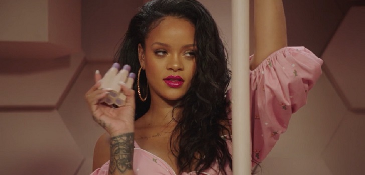 Rhianna promoción productos Fenty Rhianna también quiere el cabello