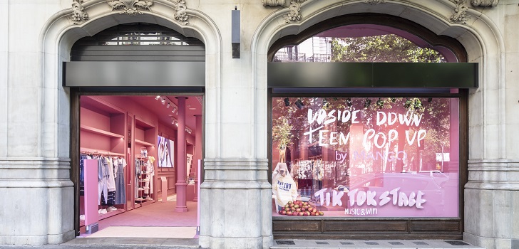 Mango sube su apuesta por los jóvenes y abre un ‘pop up’ de la línea Teen en Barcelona